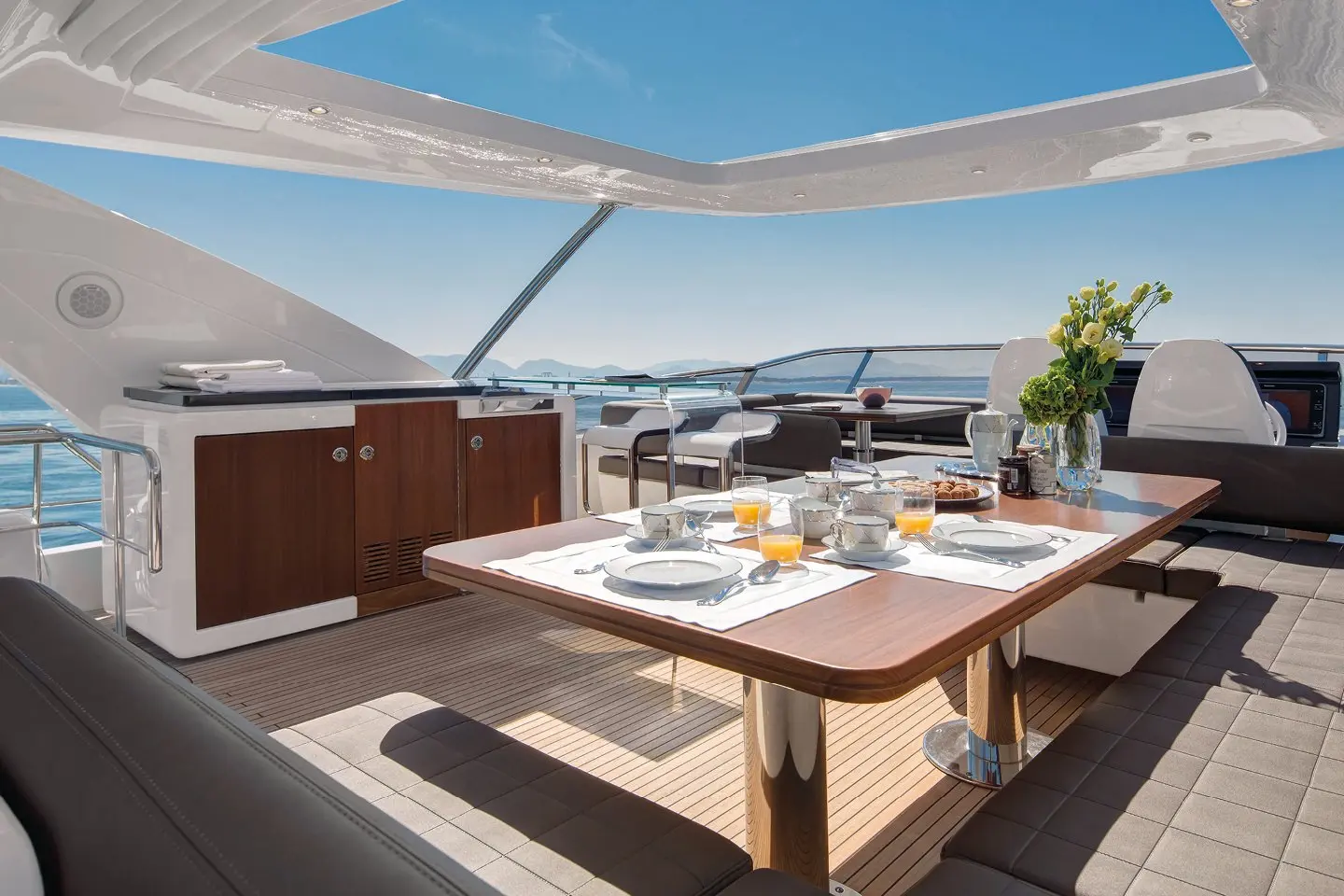 Azimut 83 FLY
