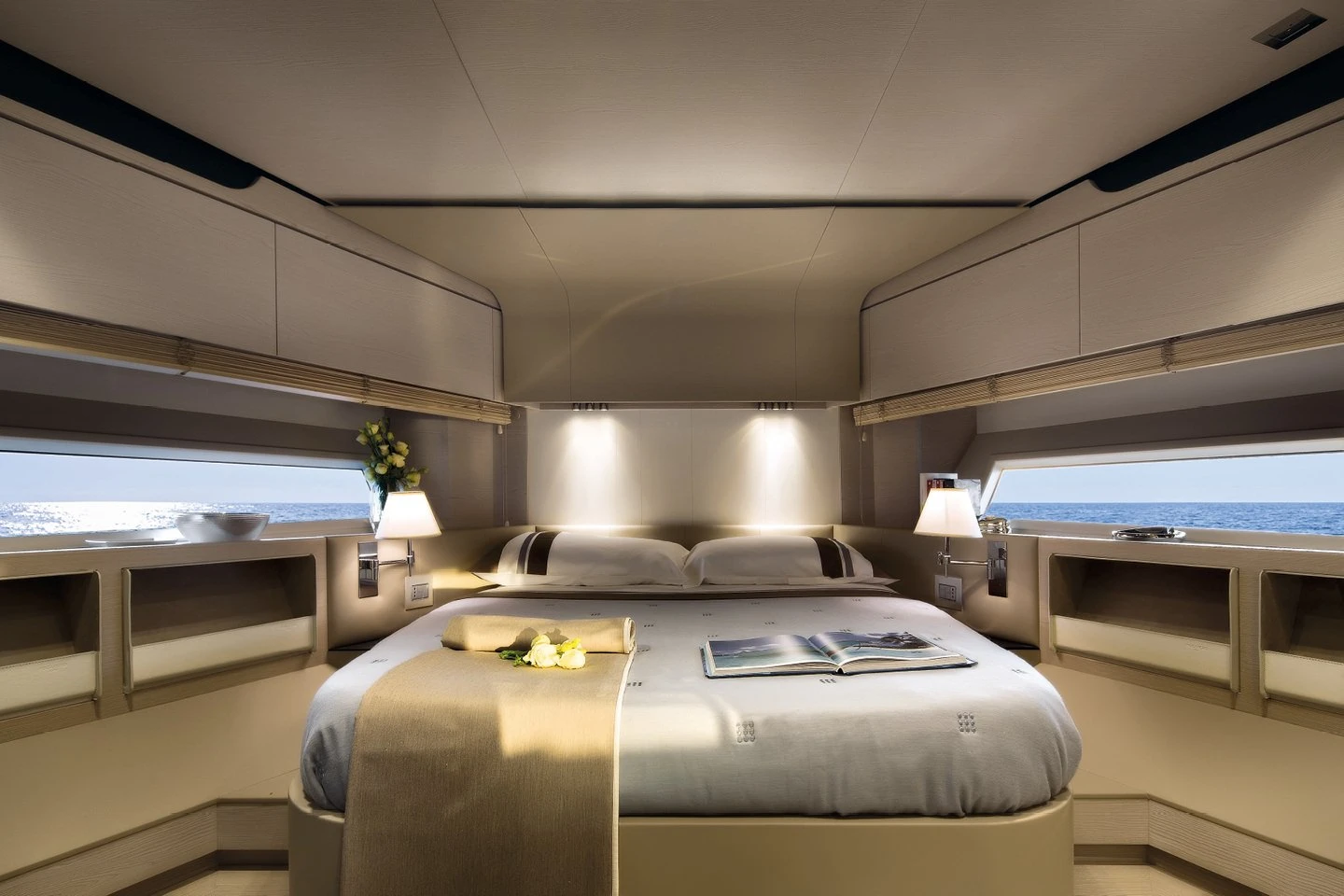 Azimut 83 FLY