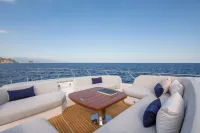 Azimut 78 FLY