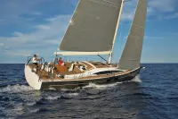AZUREE 46