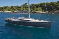 AZUREE 46