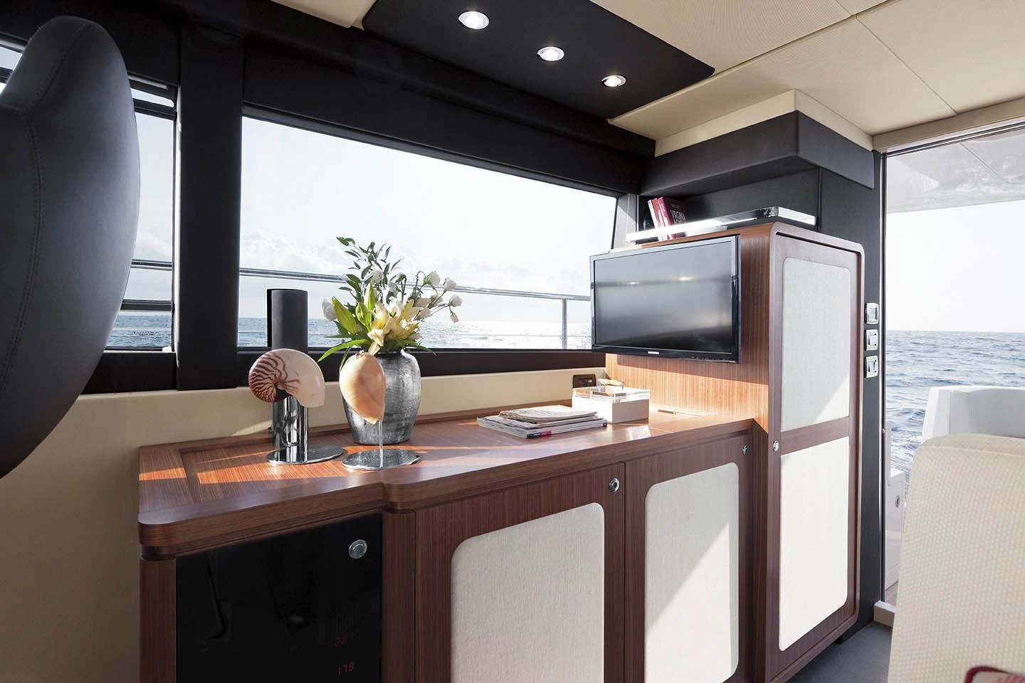 Azimut Magellano 43