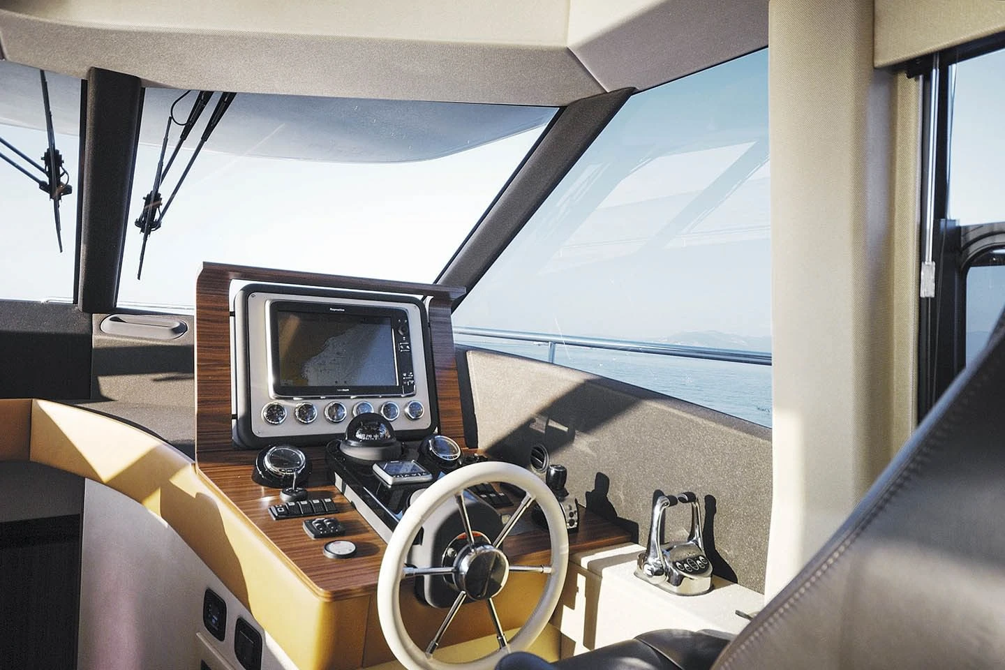 Azimut Magellano 53