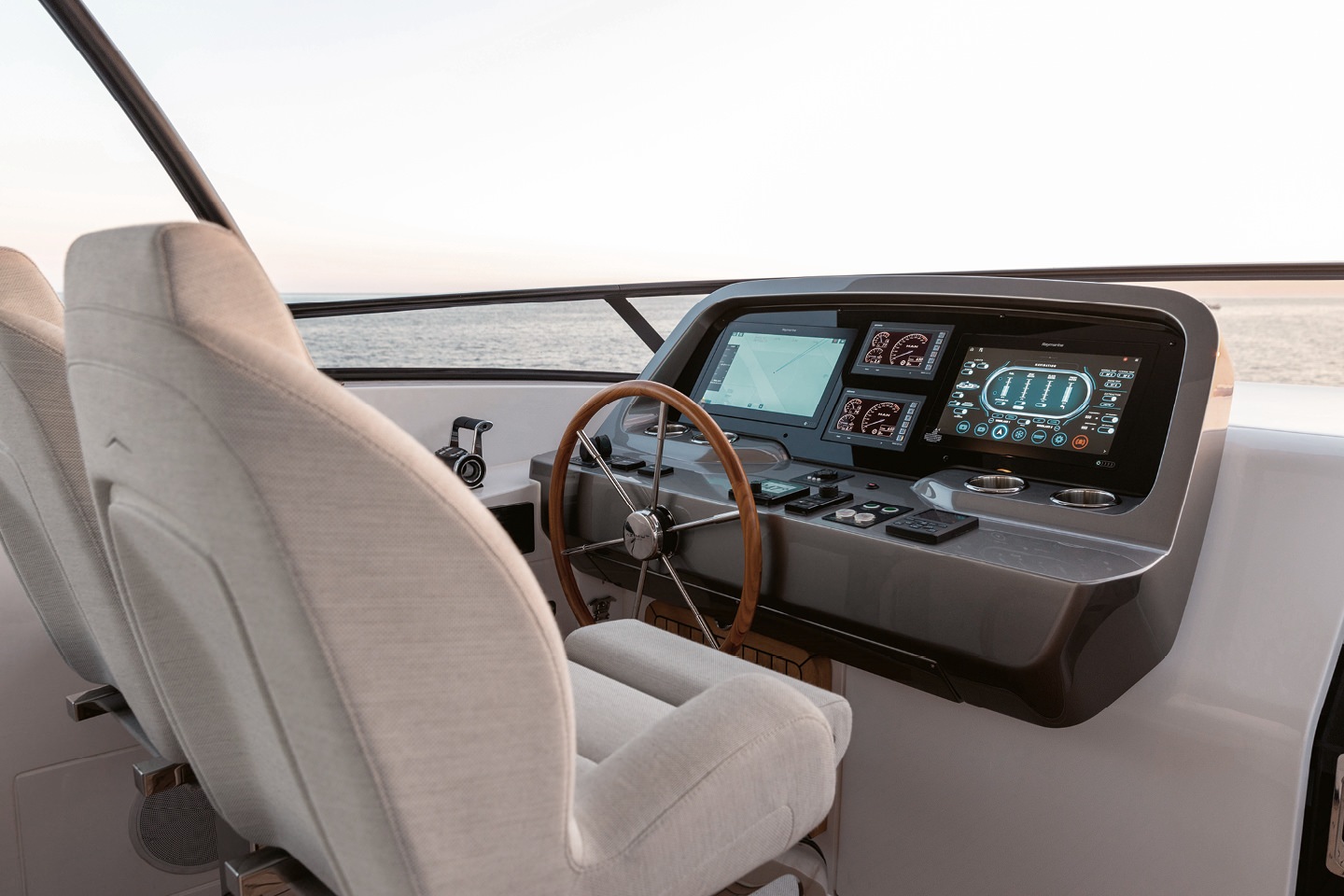 Azimut Magellano 30