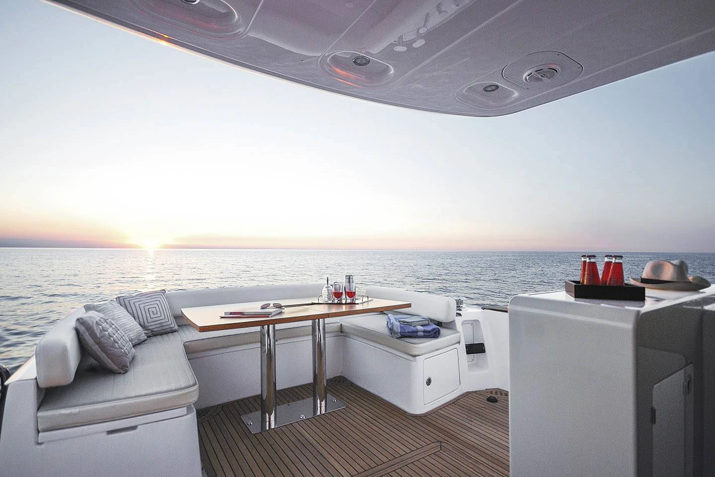 Azimut Magellano 53