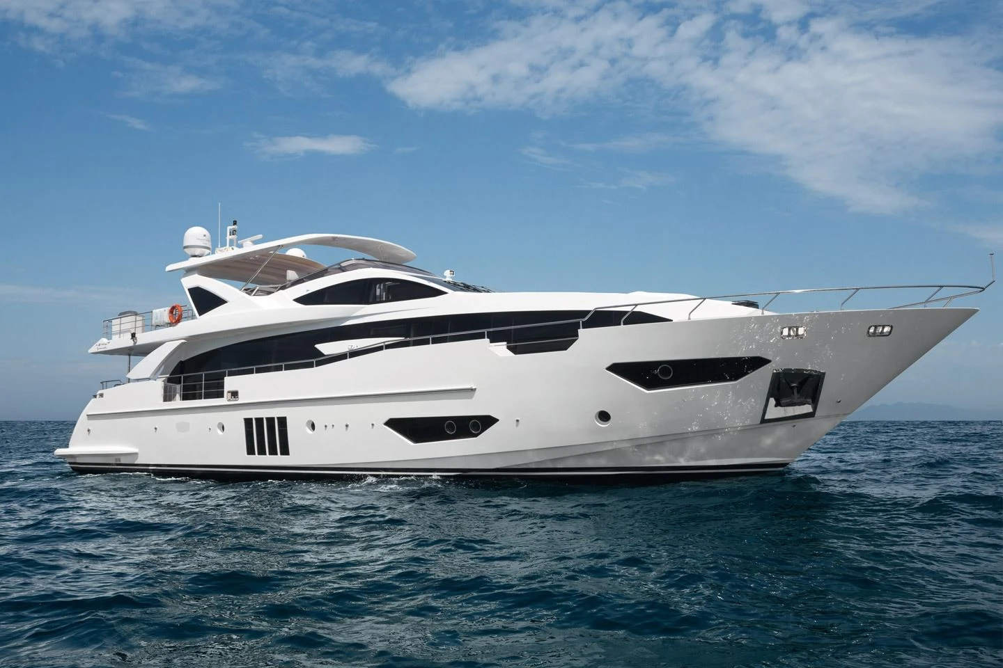 Azimut Grande 30