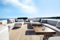 Azimut Grande S10
