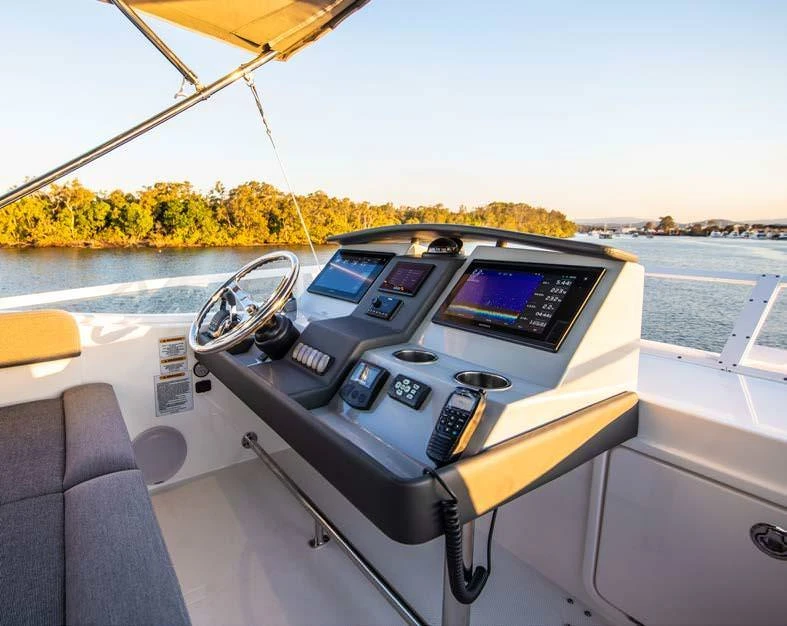 Riviera 39 Open Fly