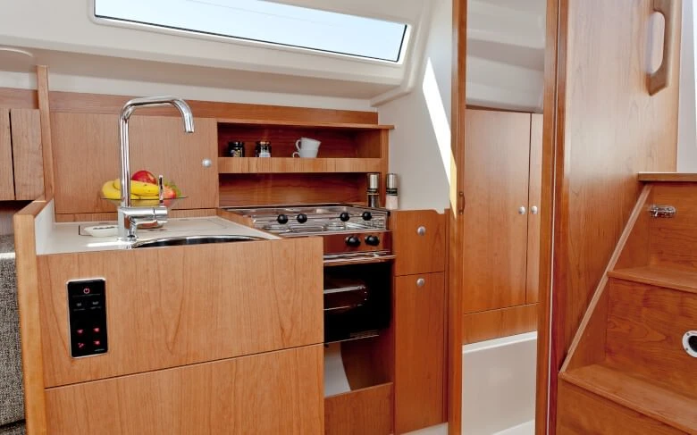Hanse 315