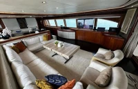 2005 Ferretti Yachts Customline 112