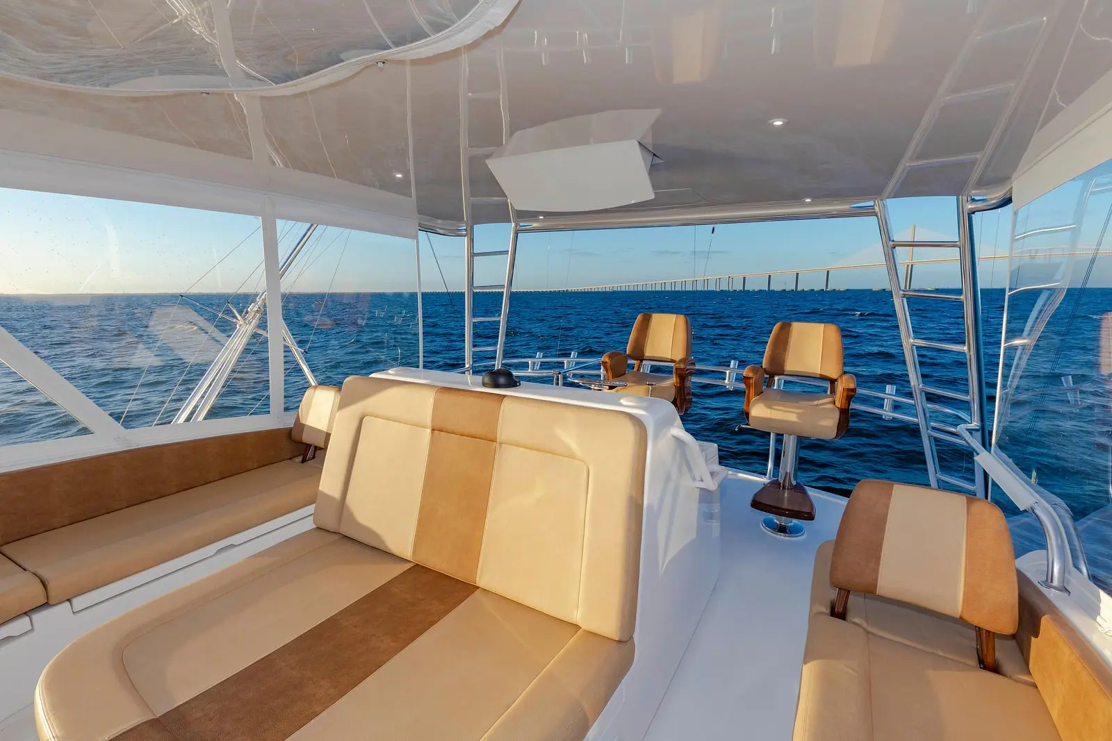 BERTRAM 61 CONVERTIBLE
