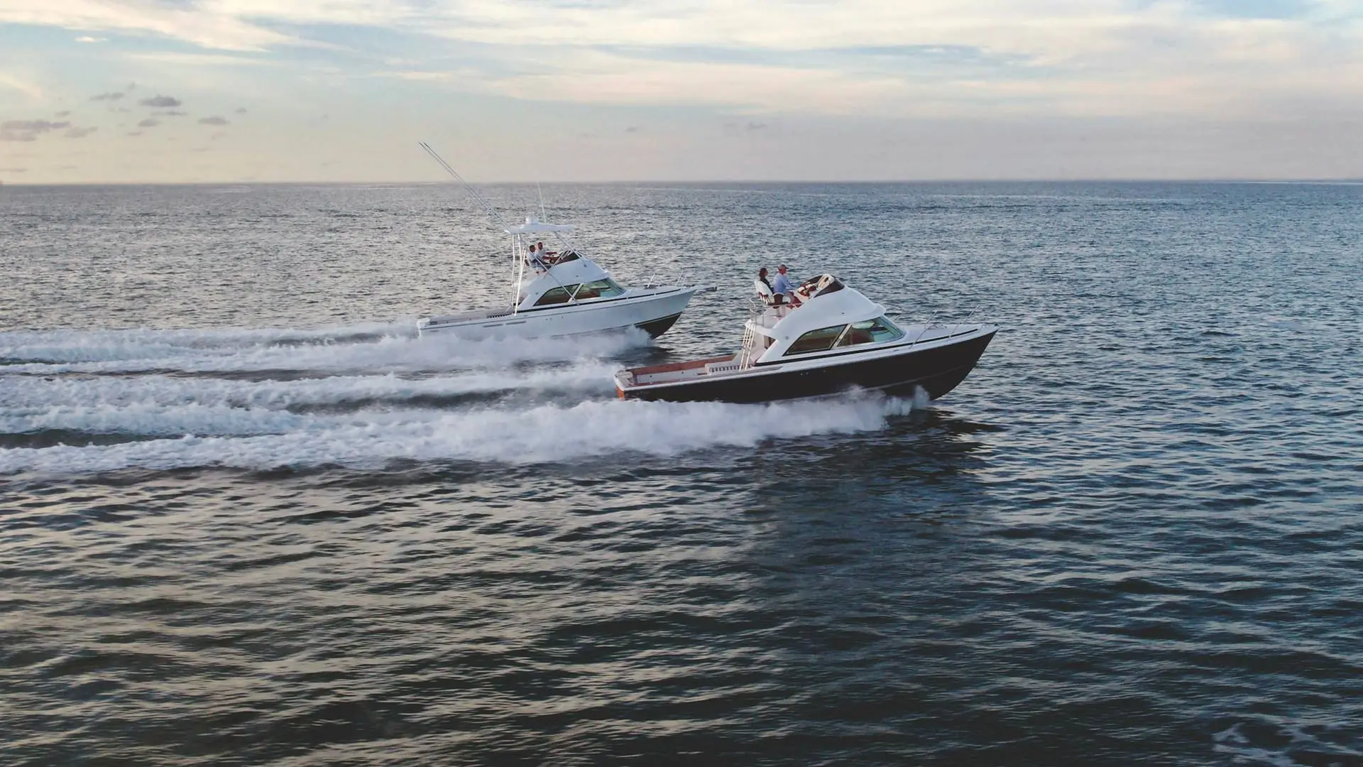 BERTRAM 35 FLYBRIDGE