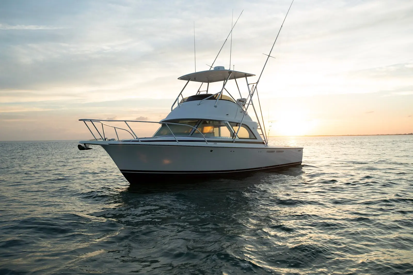 BERTRAM 35 FLYBRIDGE