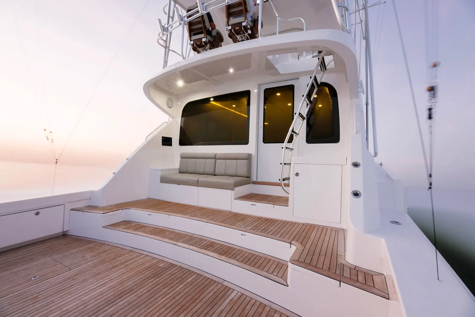 BERTRAM 61 CONVERTIBLE