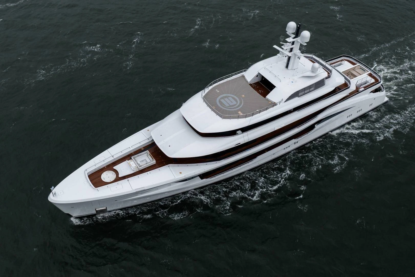 Amels Custom 476