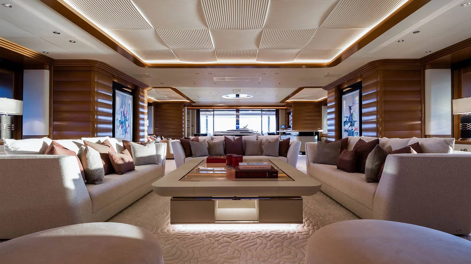 Benetti Giga FB277 M-Y LANA