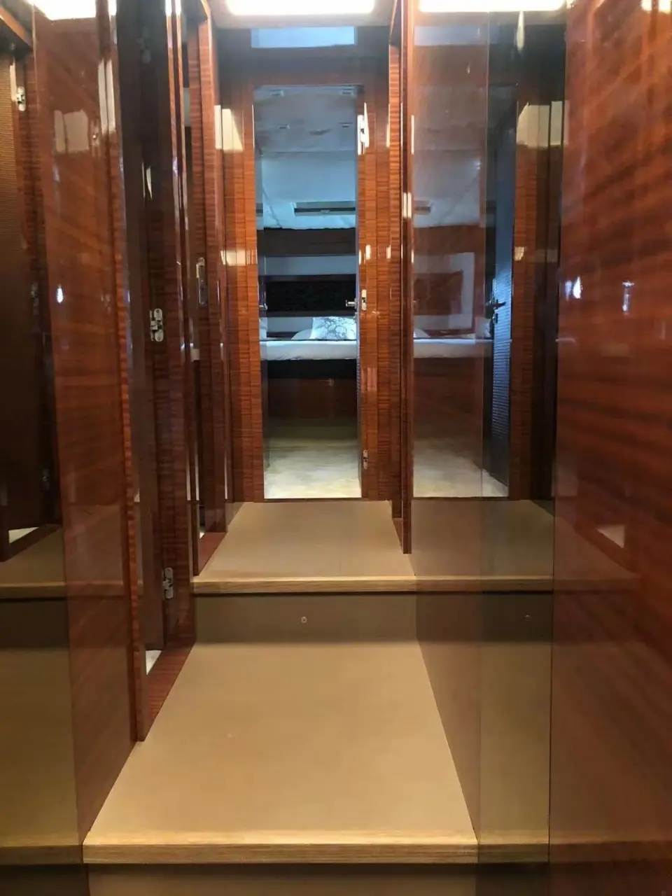 Monte Carlo Yachts 76