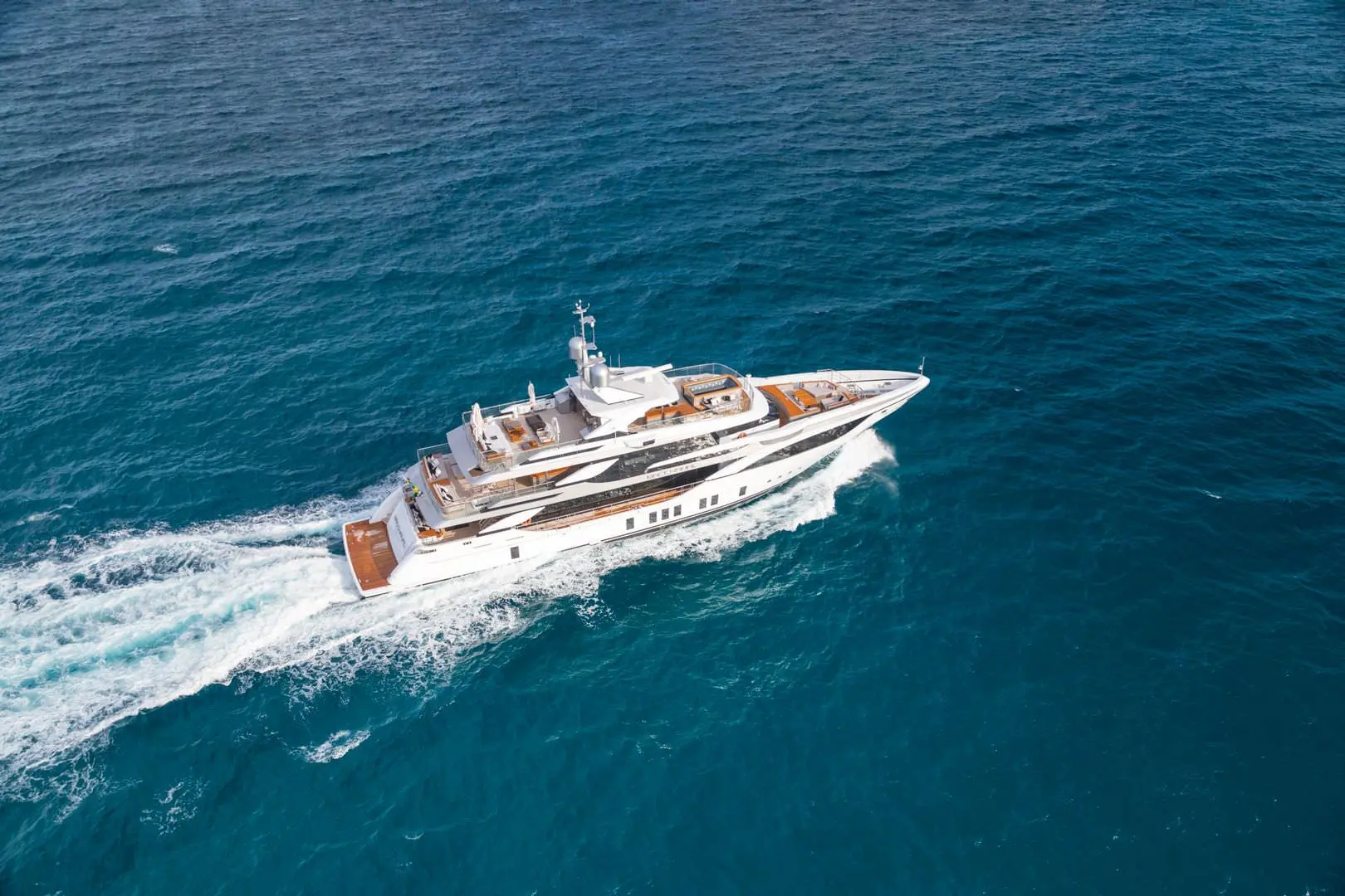 Benetti Mega FB703 M-Y Bacchanal