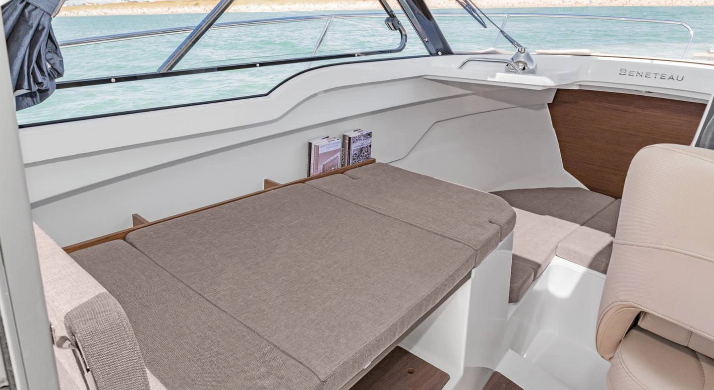 Beneteau Antares 7 OB