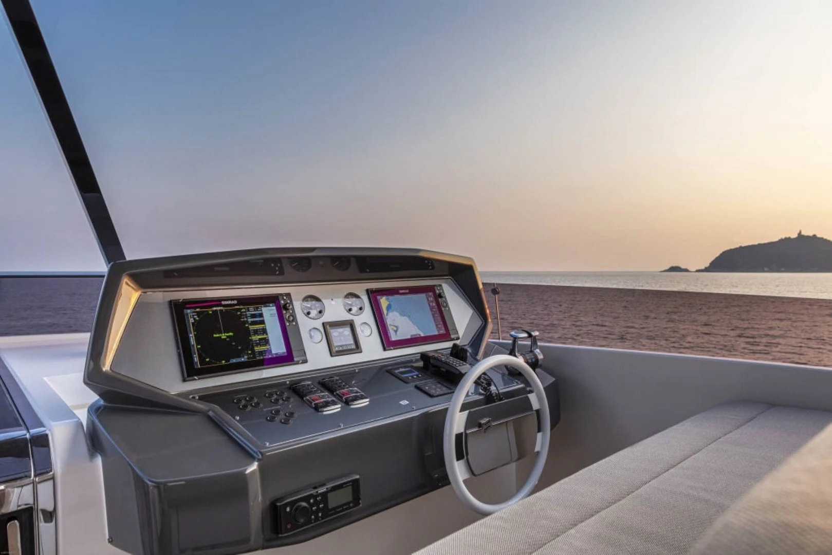 Ferretti  920 2000 M96L