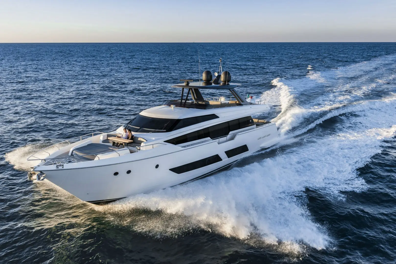 Ferretti  850 1800