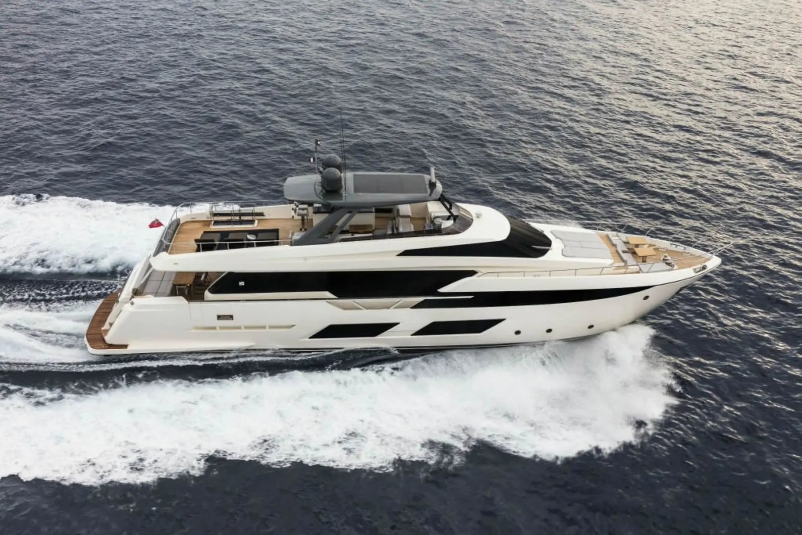 Ferretti  920 2000 M96L