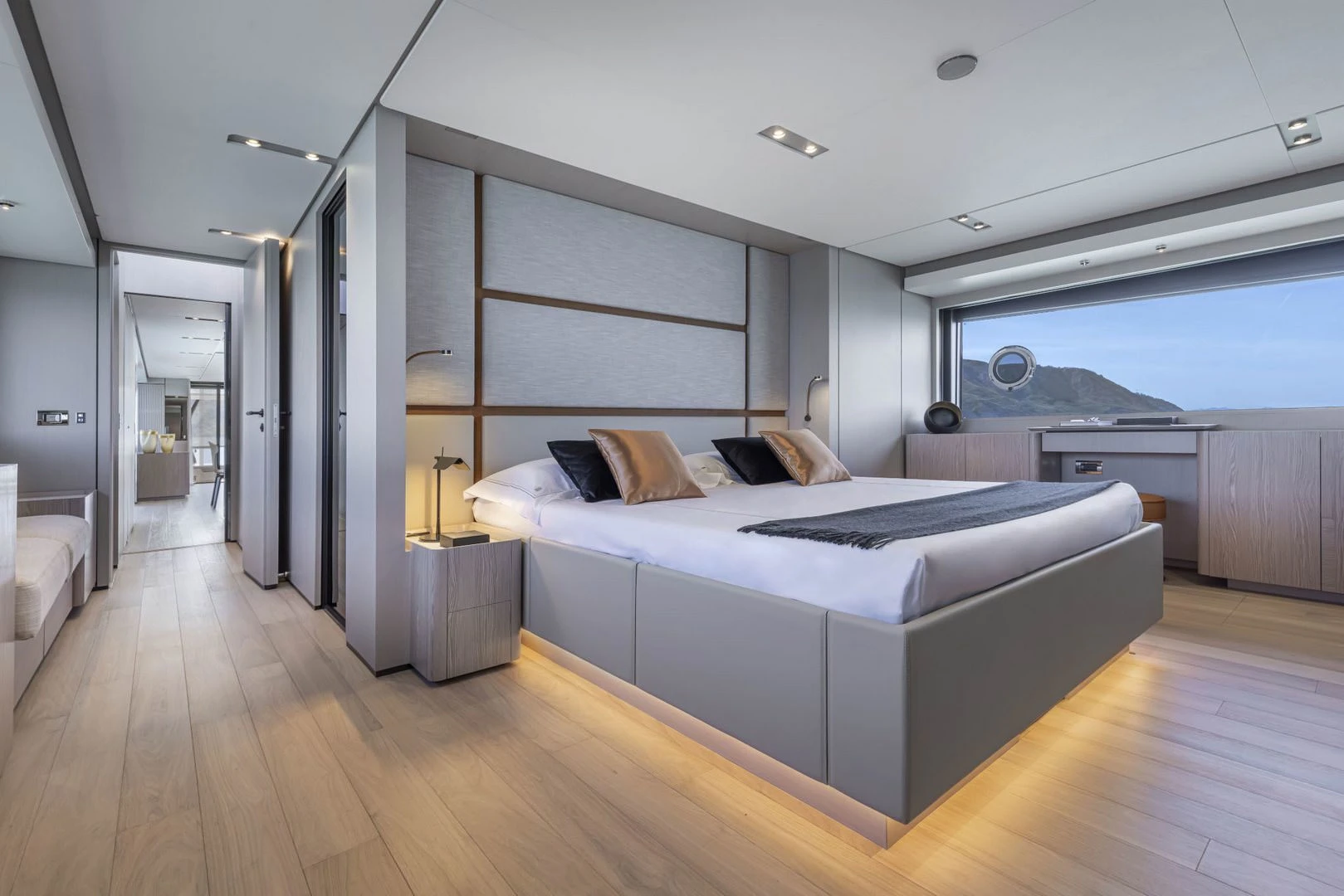 Ferretti 1000 2000 M86