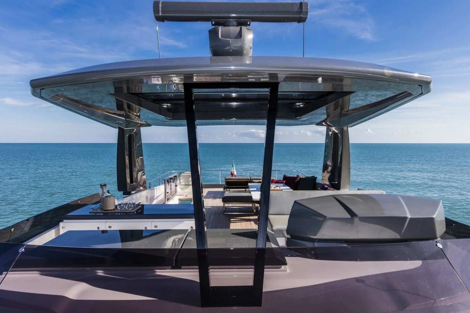 Ferretti 850 1900
