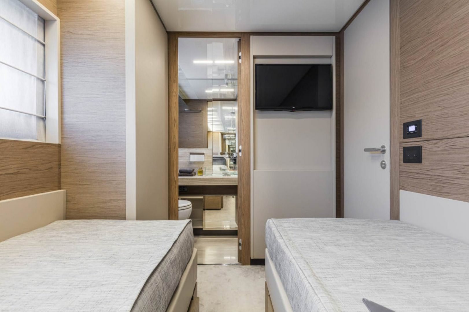 Ferretti 920 2000 M96
