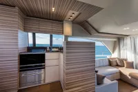  Ferretti 670