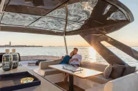  Ferretti 670