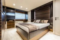 Ferretti 670 1000