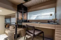  Ferretti 670