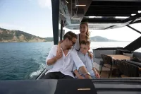 Ferretti 720 1400