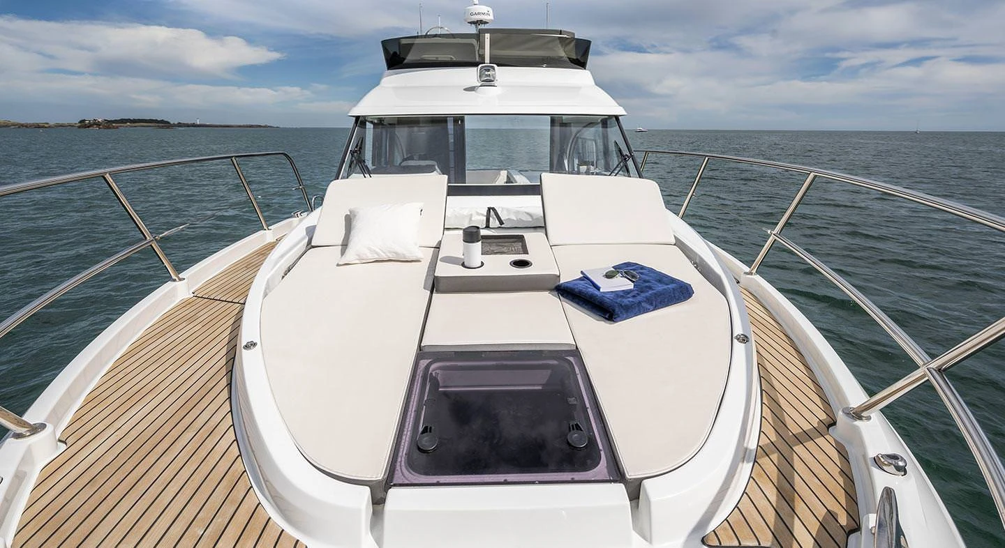 Beneteau Antares 11 flybridge 