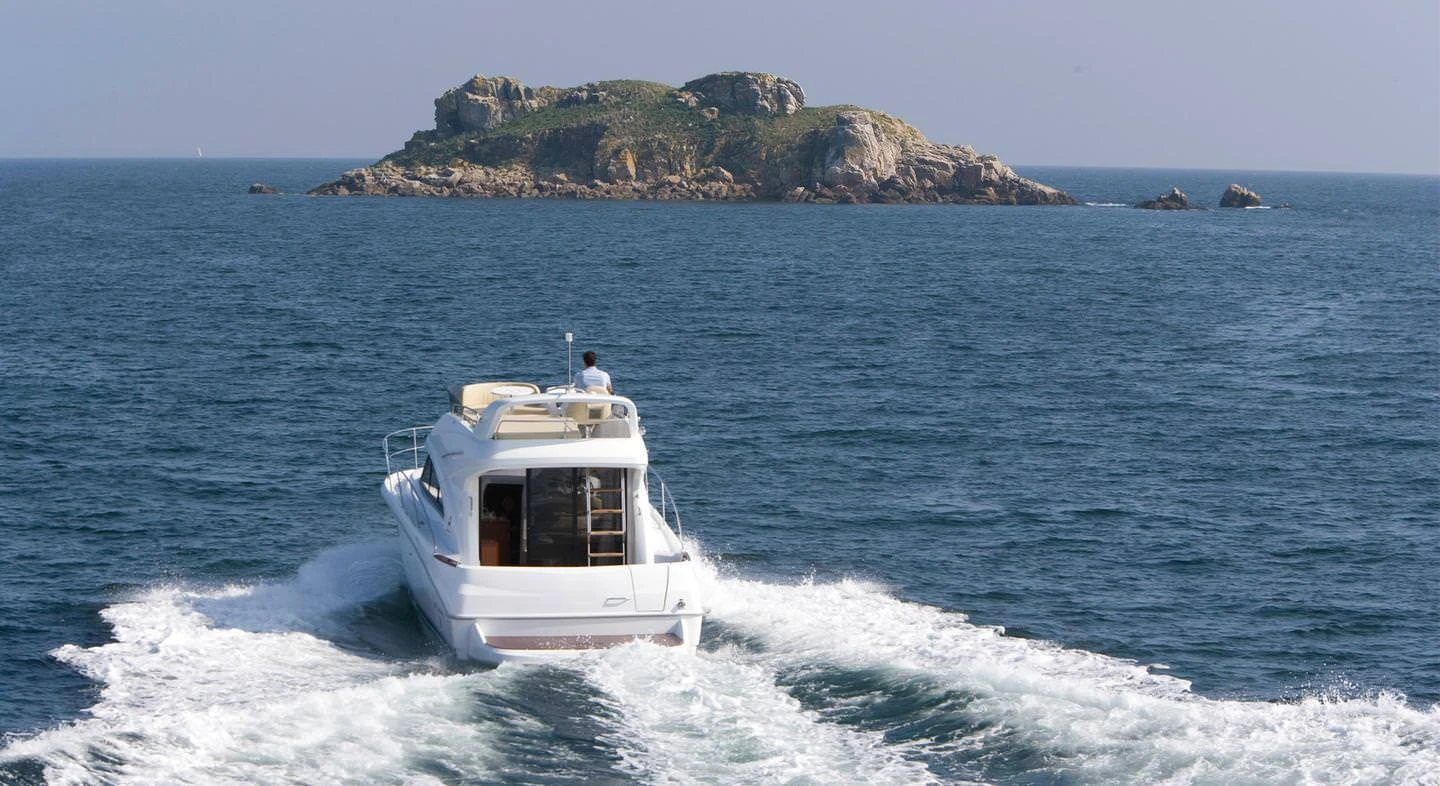 Beneteau Antares 36
