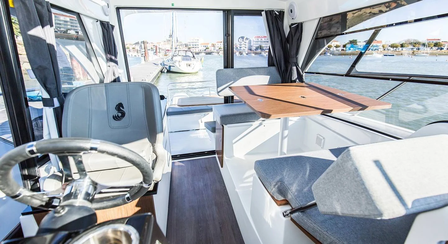 Beneteau Antares 9 OB
