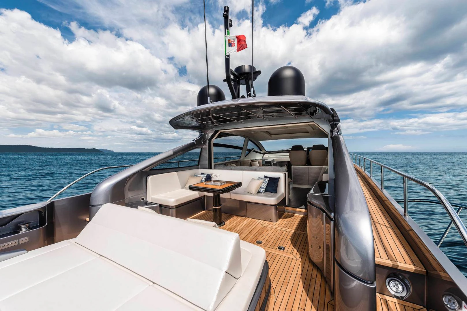 Pershing 6X 1550