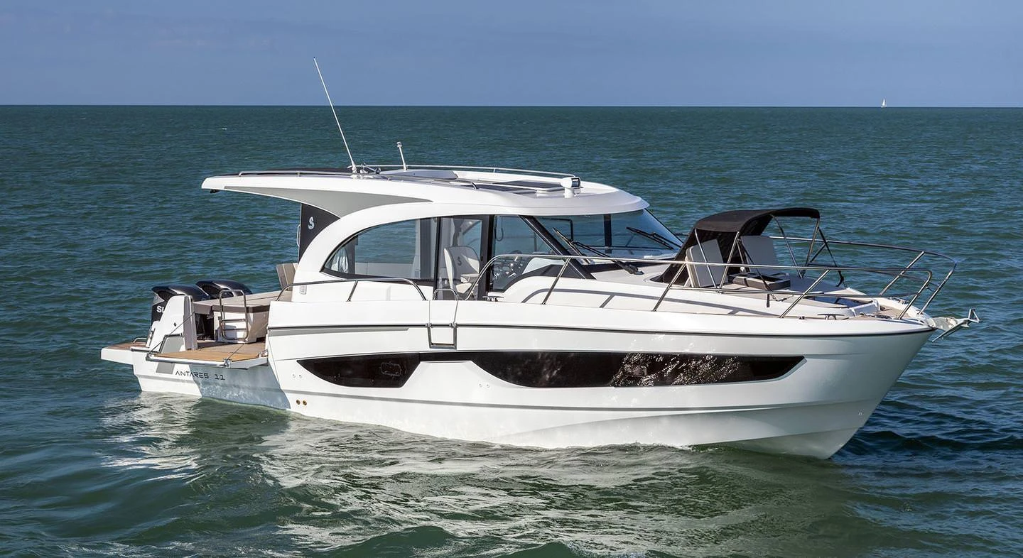 Beneteau Antares 11