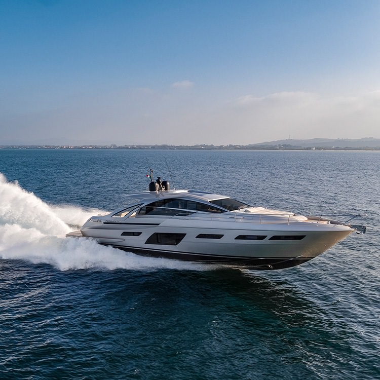 Pershing 7X 1800