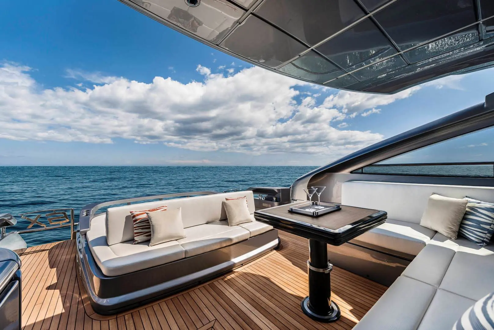 Pershing 6X 1550