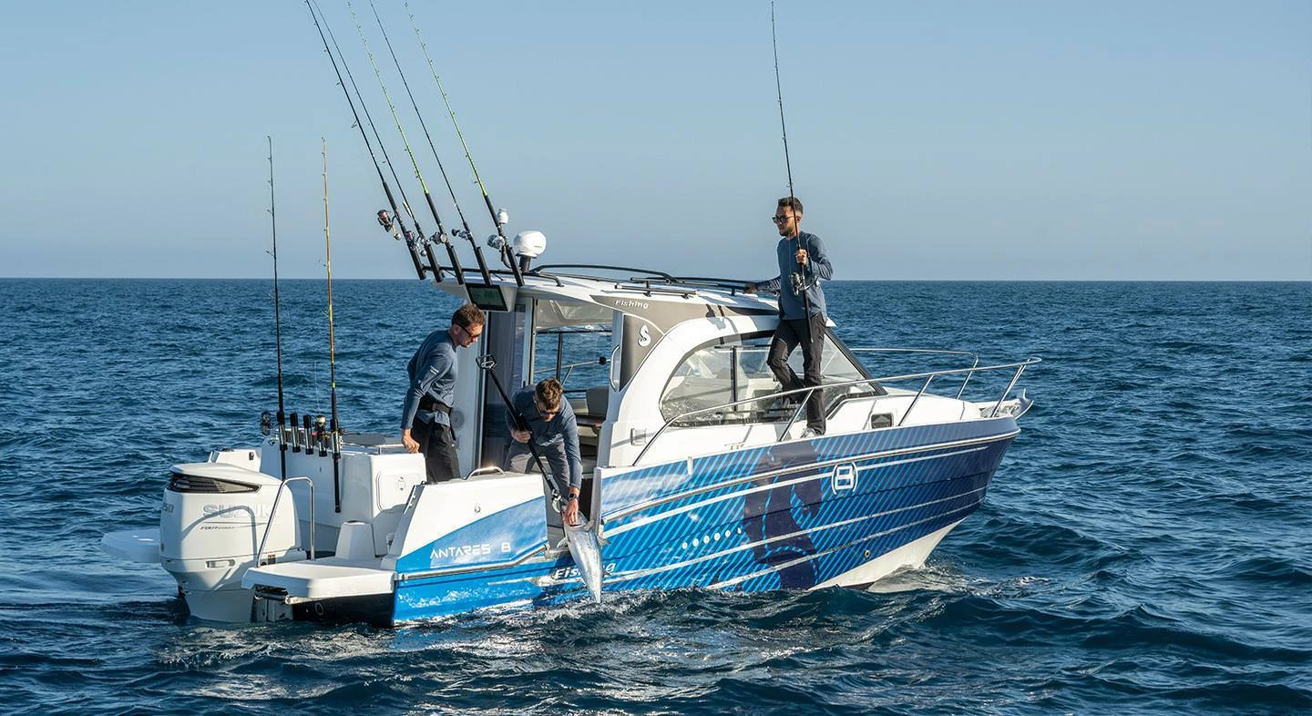 Beneteau Antares 8 Fishing Version