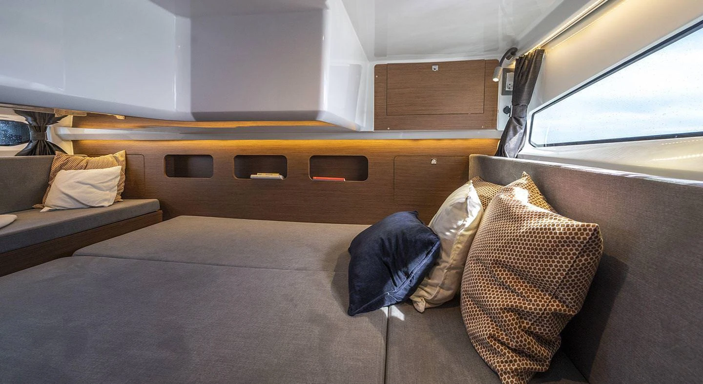Beneteau Antares 11
