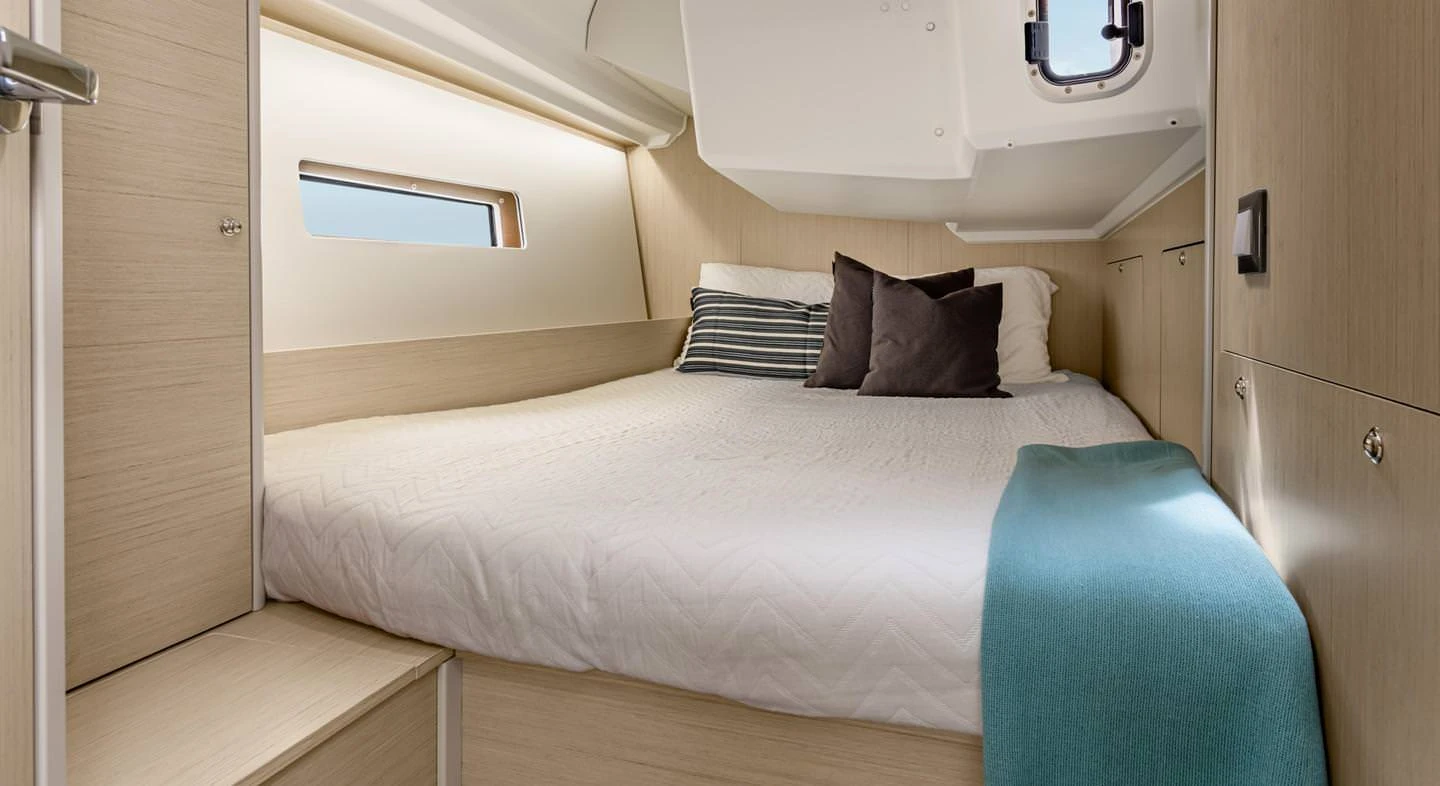 Beneteau Oceanis 40 1