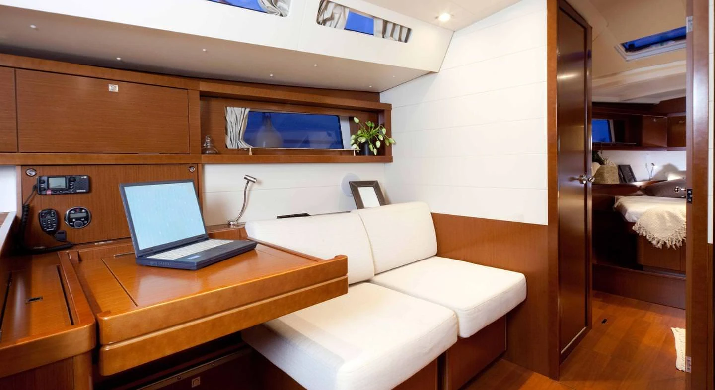 Beneteau Oceanis 48