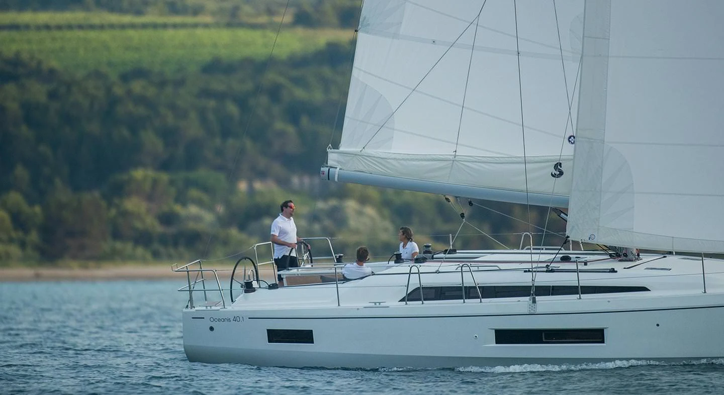 Beneteau Oceanis 40 1