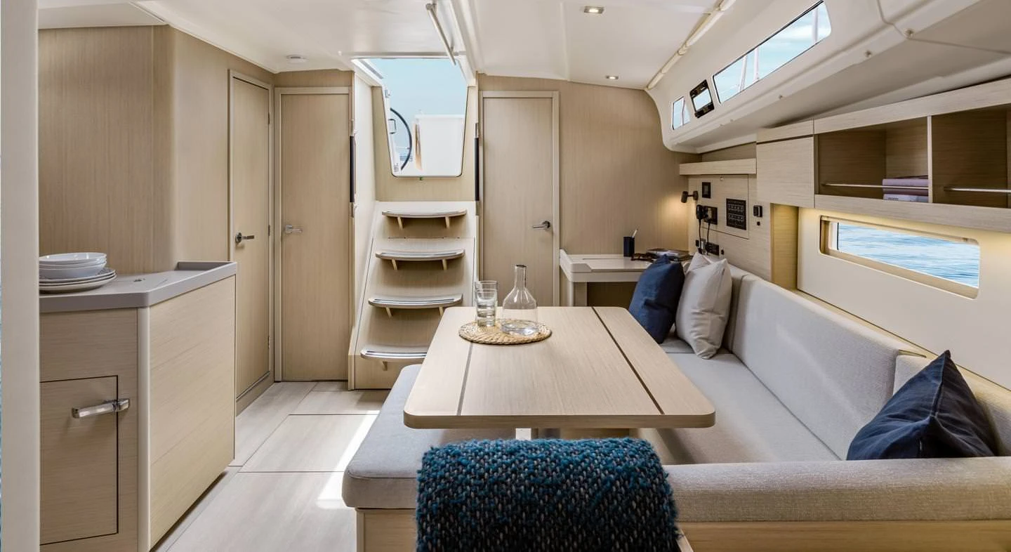 Beneteau Oceanis 40 1