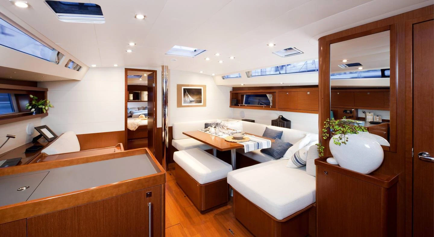 Beneteau Oceanis 48