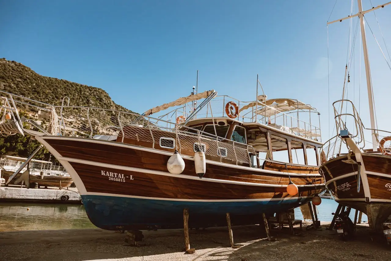 The boat is docked at the pier