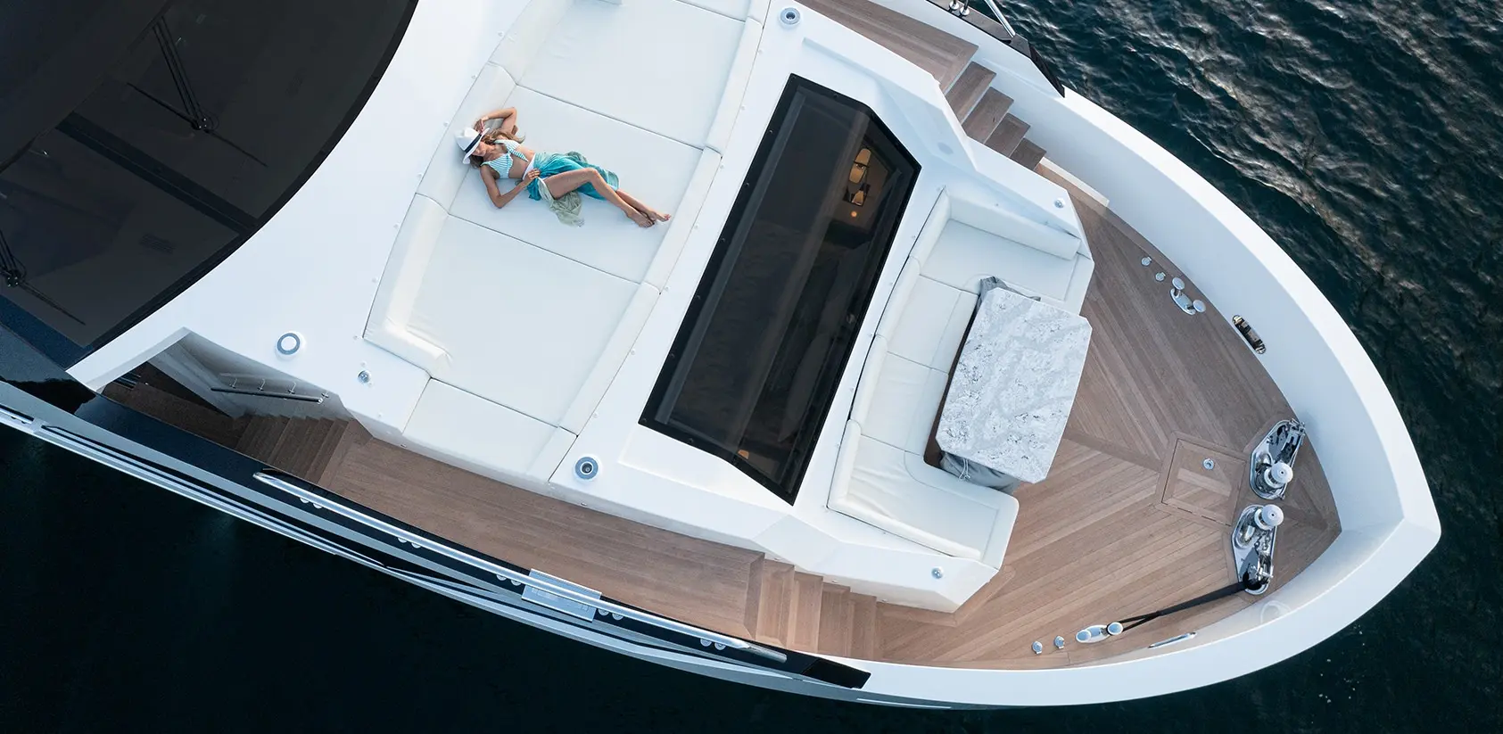 OceanAlexander 27R Skylounge